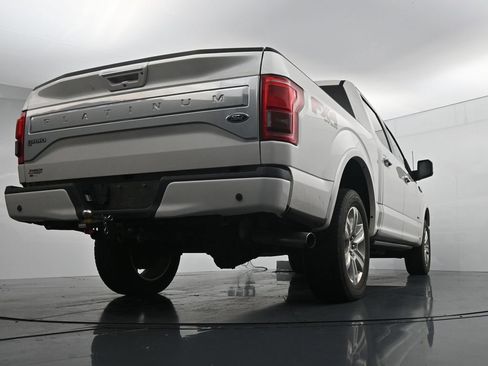 Used 2016 Ford F150 Platinum w/ Equipment Group 701A Luxury AWD/4WD image 22