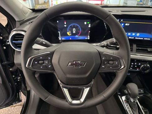 New 2026 Chevrolet Trax LT w/ Driver Confidence Package FWD image 12