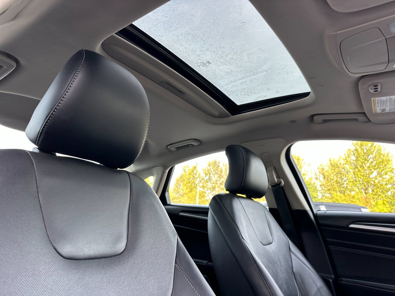 Used 2019 Ford Fusion Titanium FWD image 16