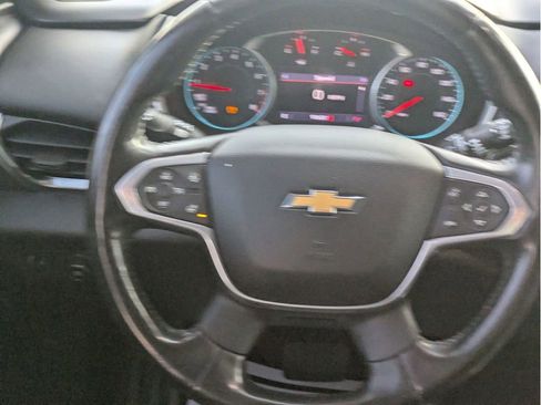 Used 2021 Chevrolet Traverse LT image 20
