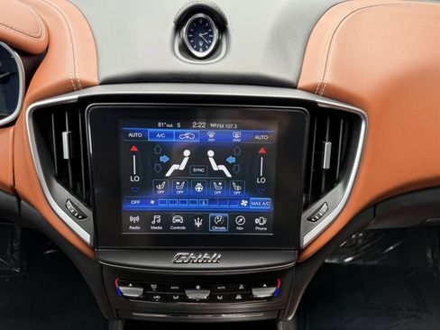 Used 2019 Maserati Ghibli GranLusso RWD image 19