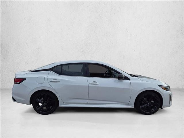 Used 2025 Nissan Sentra SR FWD image 4