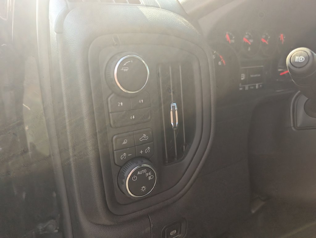 New 2026 Chevrolet Silverado 2500 Custom w/ Custom Value Package AWD/4WD image 17