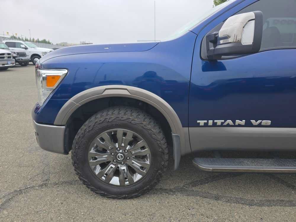 Used 2018 Nissan Titan Platinum Reserve w/ Platinum Utility Package AWD/4WD image 13