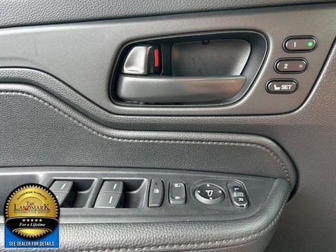 Used 2024 Honda Odyssey EX-L image 8