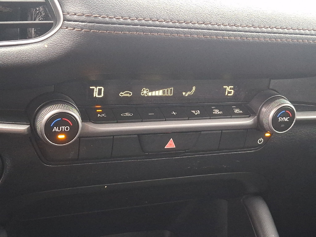 Used 2025 MAZDA MAZDA3 s FWD image 15