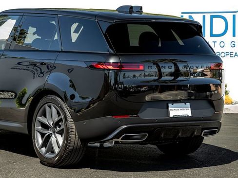 New 2027 Land Rover Range Rover Sport SE AWD/4WD image 10