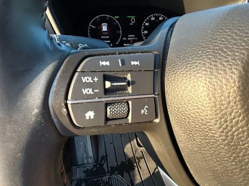 Used 2025 Honda CR-V Sport-L image 17