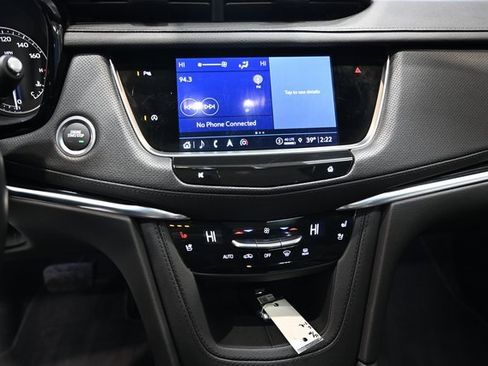Used 2025 Cadillac XT5 Premium Luxury image 15