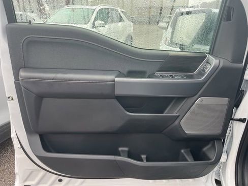 Used 2025 Ford F150 Lariat w/ Equipment Group 501A Mid image 12