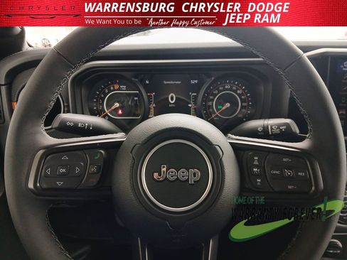 New 2025 Jeep Gladiator Mojave w/ Convenience Group image 19