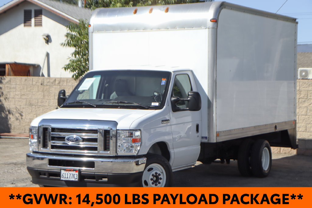 Used 2022 Ford E-450 and Econoline 450 Super Duty w/ Power Windows & Locks Group RWD image 4
