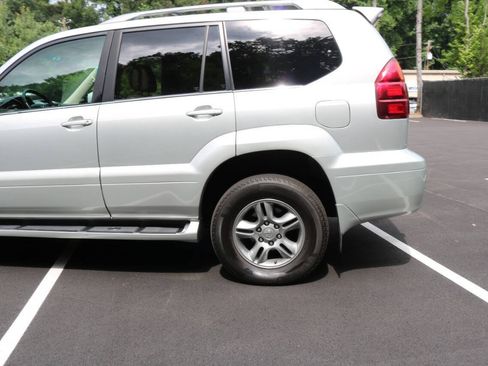 Used 2005 Lexus GX 470 AWD/4WD image 47
