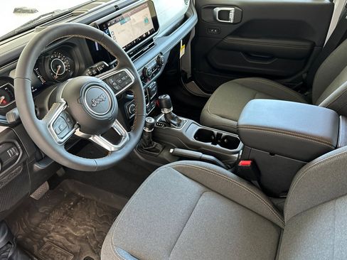 New 2024 Jeep Wrangler Sahara image 11