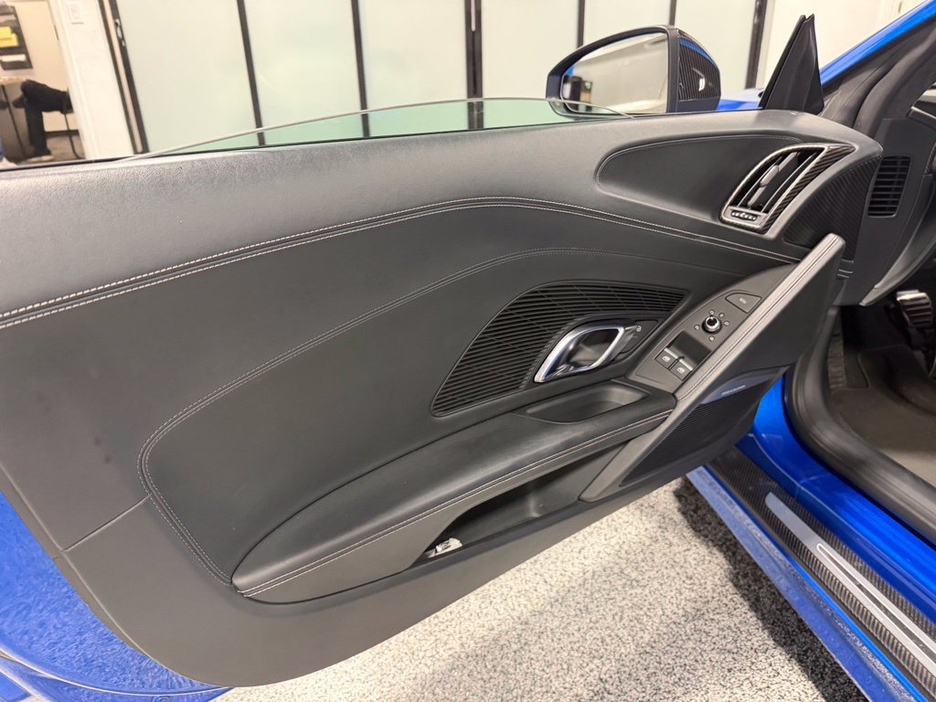 Used 2017 Audi R8 V10 plus AWD/4WD image 9