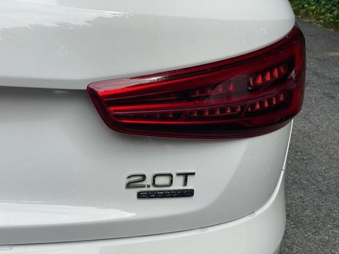 Used 2018 Audi Q3 2.0T Premium Plus w/ Premium Plus Package AWD/4WD image 27