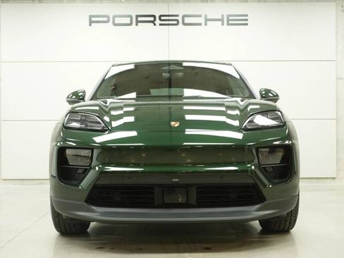 New 2026 Porsche Macan 4S Electric image 11