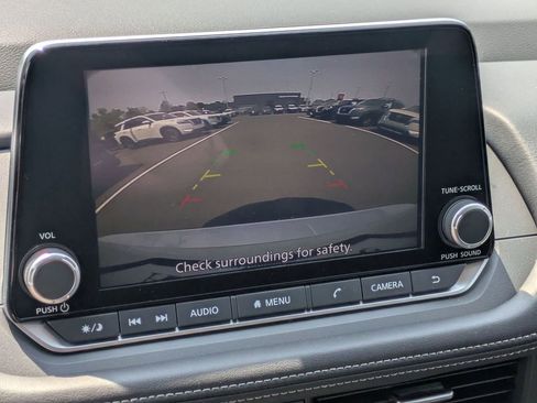 New 2025 Nissan Rogue SV image 10