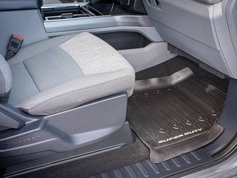 Used 2023 Ford F450 XLT w/ 360-Degree Camera Package image 34