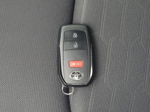 Used 2023 Toyota Corolla SE image 32