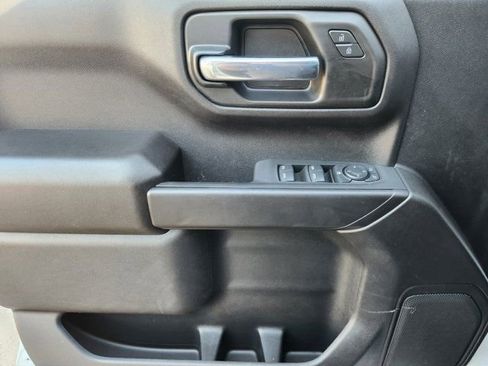 Used 2023 Chevrolet Silverado 1500 Custom image 25