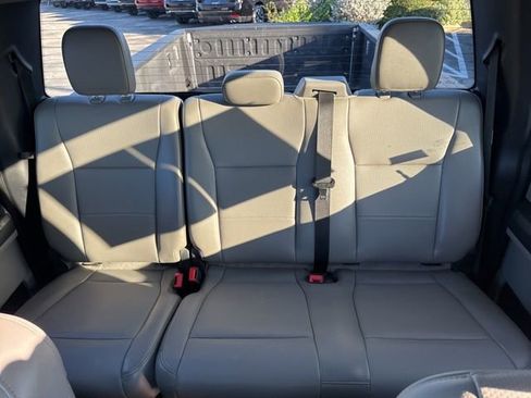 Used 2022 Ford F250 XL w/ Power Equipment Group image 12