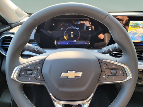 New 2026 Chevrolet Trax LT w/ Driver Confidence Package image 14