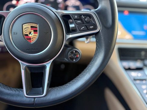 Used 2018 Porsche Panamera 4S image 26