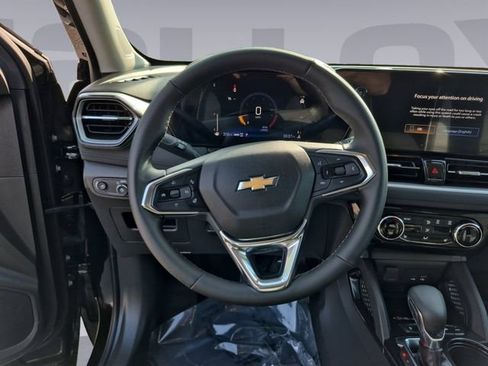 Used 2026 Chevrolet TrailBlazer LT w/ Convenience Package AWD/4WD image 13