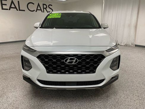 Used 2019 Hyundai Santa Fe SEL image 2