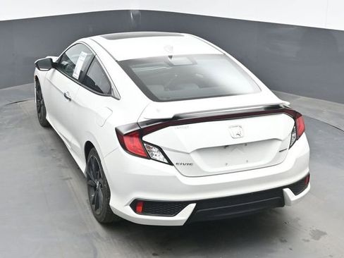 Used 2019 Honda Civic Touring image 21
