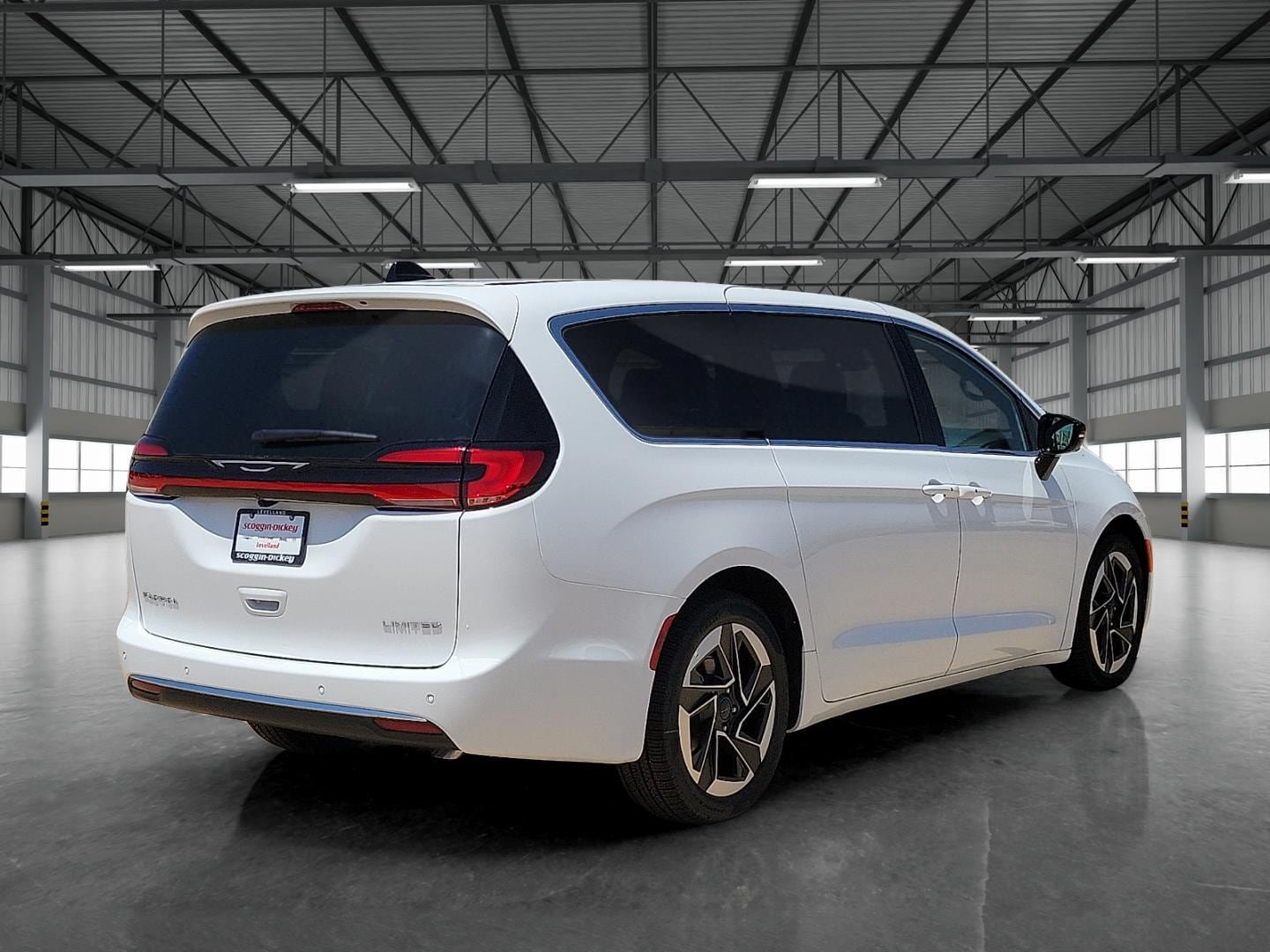 New 2027 Chrysler Pacifica Limited FWD image 4