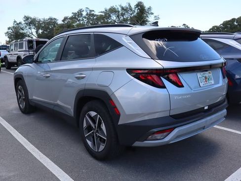 Used 2025 Hyundai Tucson SEL FWD image 3
