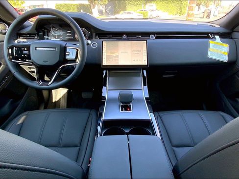 New 2026 Land Rover Range Rover Evoque S AWD/4WD image 7