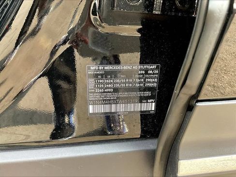 Used 2026 Mercedes-Benz GLB 250 4MATIC image 21