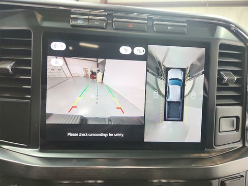 Used 2024 Ford F250 Lariat w/ Chrome Package image 30