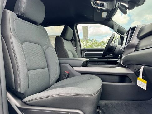 New 2026 RAM 1500 4x4 Crew Cab image 11