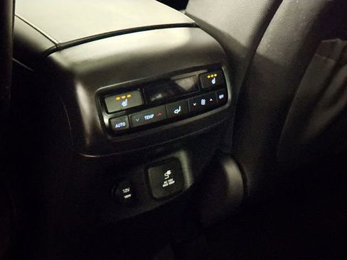 Used 2022 Hyundai Palisade SEL w/ Premium Package image 39