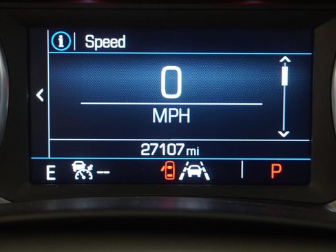 Used 2024 GMC Terrain SLE w/ Driver Convenience Package FWD image 4