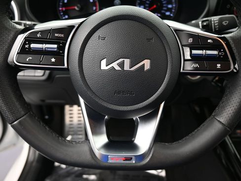 Used 2024 Kia Forte GT-Line image 30