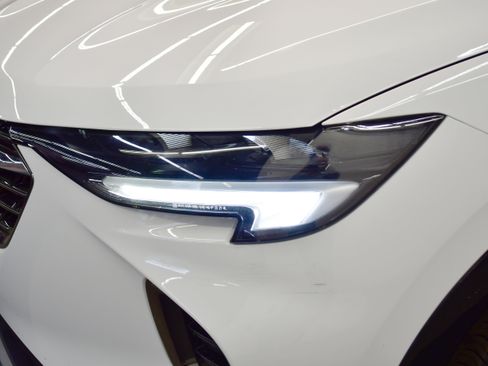 Used 2023 Buick Envision Essence w/ Sport Touring Package image 37