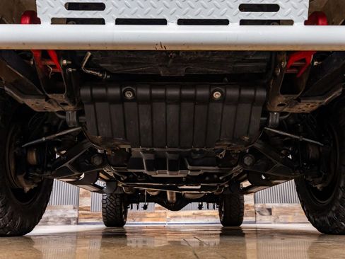 Used 2021 GMC Sierra 2500 AT4 w/ AT4 Preferred Package AWD/4WD image 15