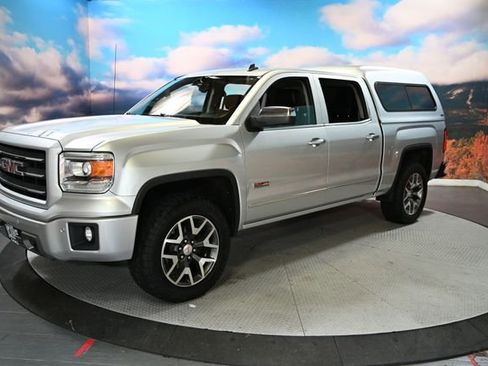 Used 2014 GMC Sierra 1500 SLT w/ All-Terrain Package image 4