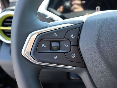 New 2026 Chevrolet Trax LT w/ Driver Confidence Package FWD image 14