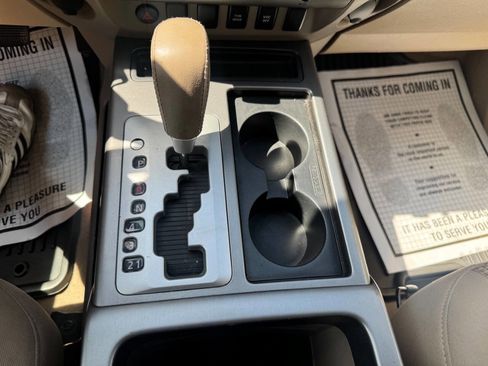 Used 2010 Nissan Titan SE w/ SE Value Truck Pkg image 16