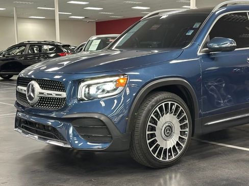 Used 2022 Mercedes-Benz GLB 250 image 11