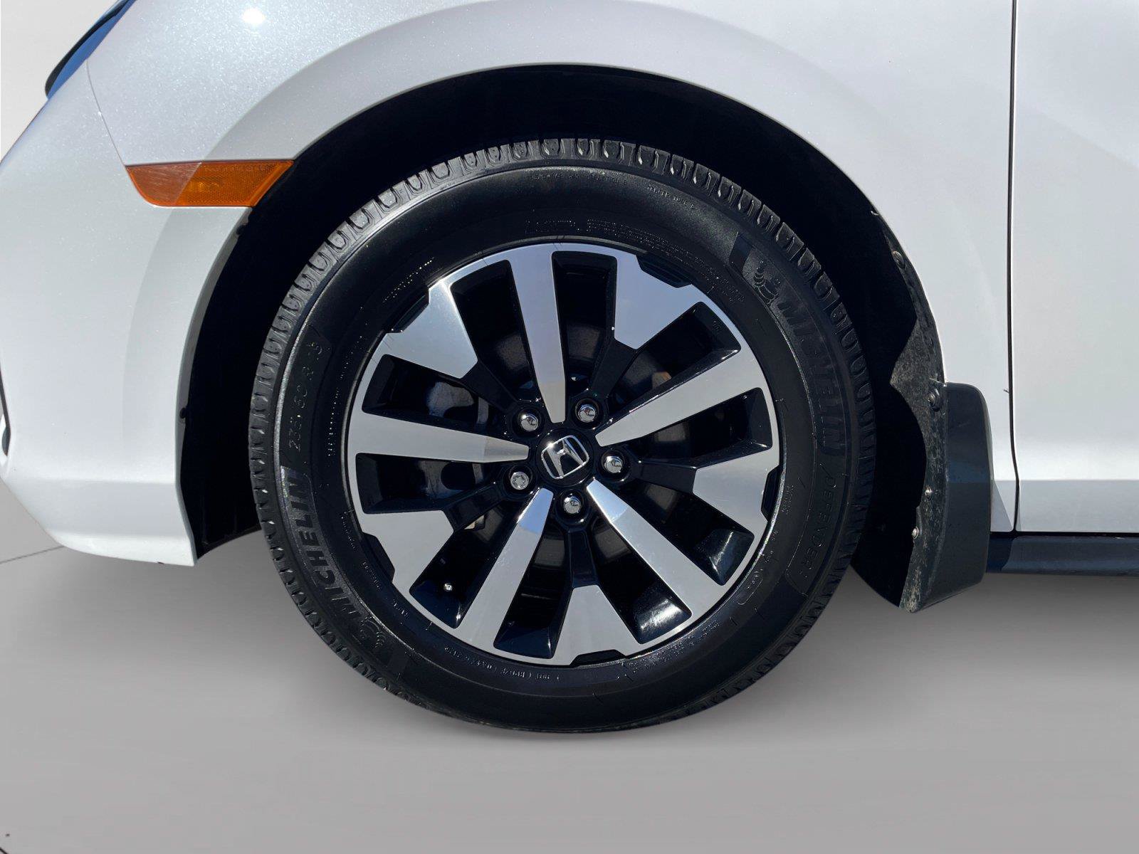 Used 2025 Honda Odyssey EX-L image 14