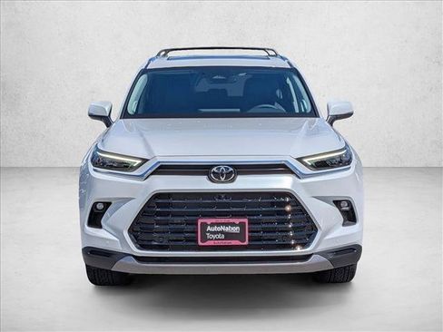 New 2026 Toyota Grand Highlander AWD image 6