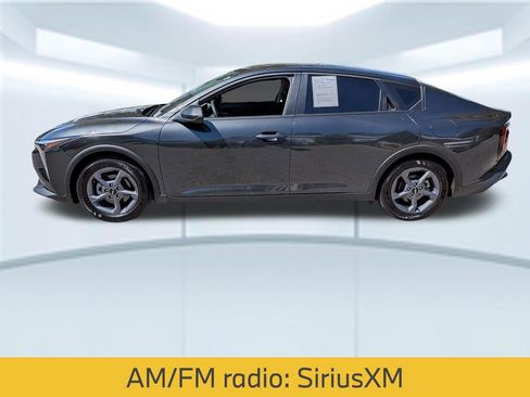 Used 2025 Kia K4 LXS image 12