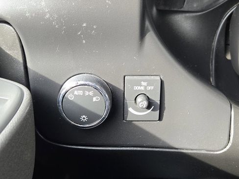 Used 2020 Chevrolet Express 2500 w/ Enhanced Convenience Package image 18